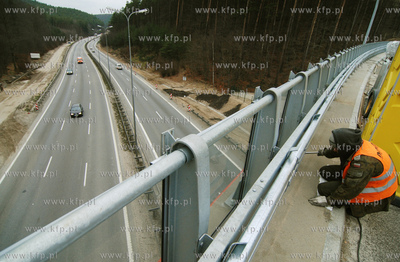 Gdynia. Dobiegaj1 konca prace przy budowie ostatniego...