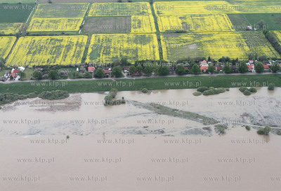 Pomorze. Przekroczony stan alarmowy wody w Wisle, spowodowany...