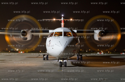 Port Lotniczy Gdansk im. Lecha Walesy. Nz. ATR 42 linii...