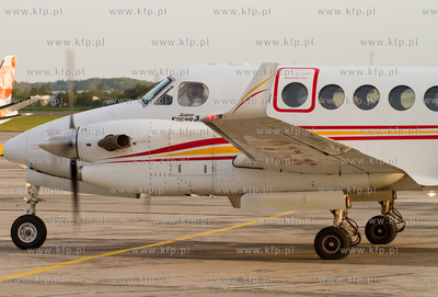Gdansk, Rebiechowo. Nz. Beech 350 King Air . 10.09.2012...