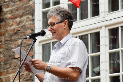 Gdańsk. Biblioteka na ul. Mariackiej. Narodowe czytanie...