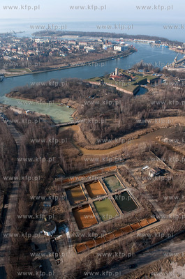 Siarkopol gdansk SA w Gdansku od niemal czterdziestu...