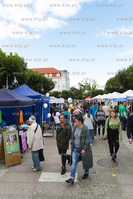 Skwer Kuracyjny. XVII Sopocki Festyn Organizacji Pozarządowych....