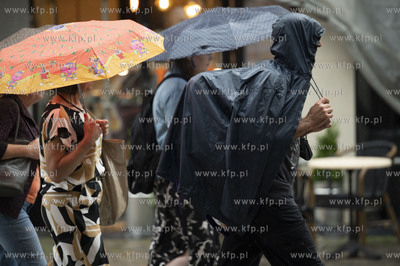 Deszczowe pierwsze dni lata w Sopocie.24.06.2021...