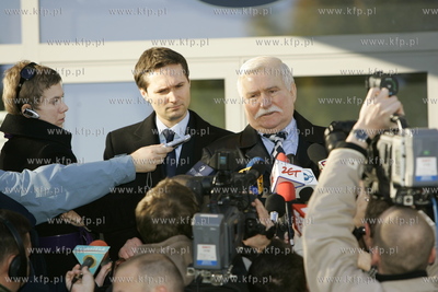 Gdansk. Dzien wyborow parlamentarnych. Lech Walesa...
