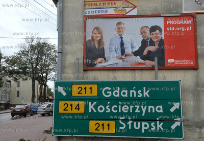 Sierakowice. Bilboard wyborczy SLD.
23.07.2011 fot....