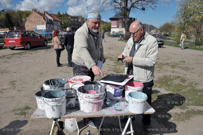 Nowy murales Zolnierze Wykleci autorstwa artystow Rafala...