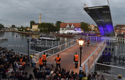 Gdańsk. Uroczyste otwarcie kładki na Ołowiankę....