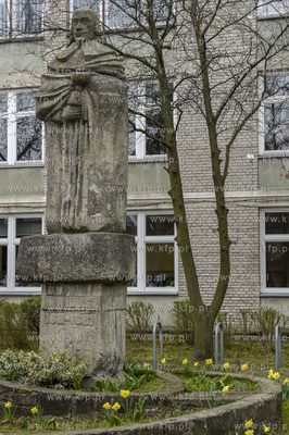 Gdańsk Przymorze, ul. Zgody.  Pomnik Jana Hewelisza...