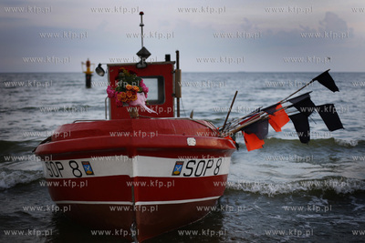 Sopot. Przystan rybacka. Tradycyjne poswiecenie lodzi...