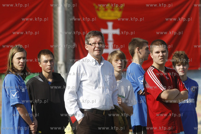 Gdansk Zaspa. Pilkarski turniej dzikich druzyn Do przerwy...