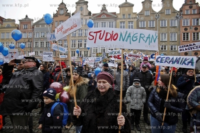 Demonstracja w obronie Pałacu Młodzieży w Gdańsku.
31.01.2015
fot....