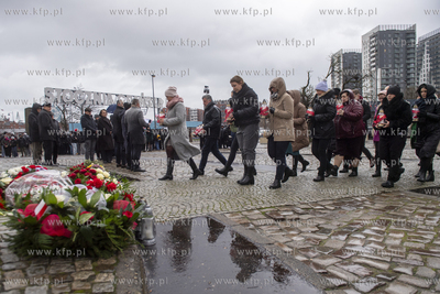 Plac Solidarności pod Pomnikiem Poległych Stoczniowców...
