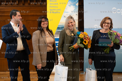 Najlepszy Opiekun / Opiekunka roku 2005 - Nagroda Prezydenta...