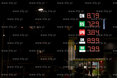 Wrost cen paliw na stacjach benzynowych po ataku USA...