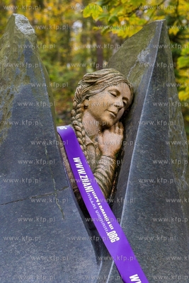 Gdańsk, Cmentarz Srebrzysko. Prezentacj projektu Znani-Niezapomniani....