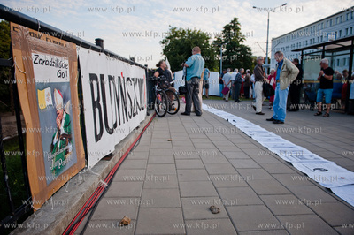 Gdansk. Transmitowany na zywo program interwencyjny...
