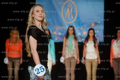 Gminny Dom Kultury w Pierwoszynie. Gala Finalowa Miss...