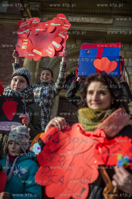 Gdansk. Podopieczni Palacu Mlodziezy wraz z rodzicami...