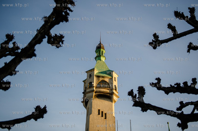 Sloneczne, bardzo cieple, niemal wiosenne, niedzielne...