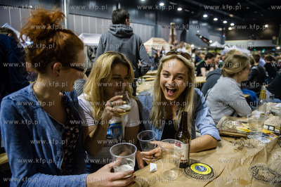 Miedzynarodowe Targi Gdanskie Amber Expo. Hevelka -...