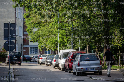 Gdansk. Ul. Sukkiennicza. Wprowadzona strefa platnego...