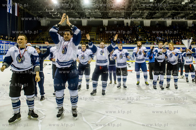 Gdansk. Hala Olivia. Mecz pierwszej ligi hokeja MH...