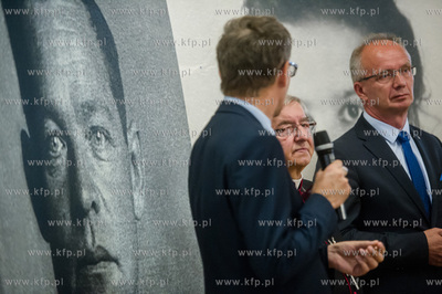 Gdańsk. Historyczna sala BHP. Konferencja prasowa...
