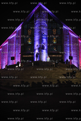 Wielki Piatek, na Placu Trzeciego Tysiaclecia w rocznice...