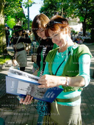 Sopot. Swieto ul. Kasprowicza podczas ktorej odbyla...