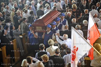Pogrzeb pralata Henryka Jankowskiego w kosciele sw....