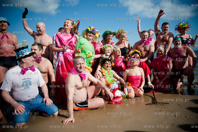 Gdański Klub Morsów symbolicznym topieniem Marzanny...