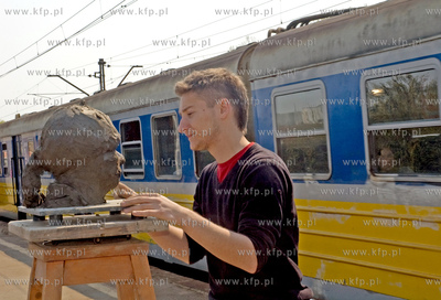 Peron kolei miejskiej w Gdyni Orlowie zamienil sie...
