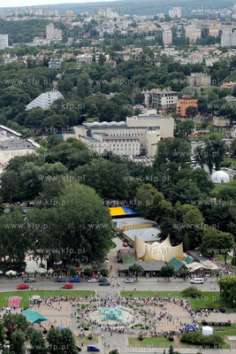 Gdynia. Skwer Kosciuszki. Wymiana zwyklych dwuzlotowek...