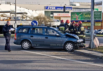 Wypadek na skrzyzowaniu ulic Rakoczego i Piekarniczej...