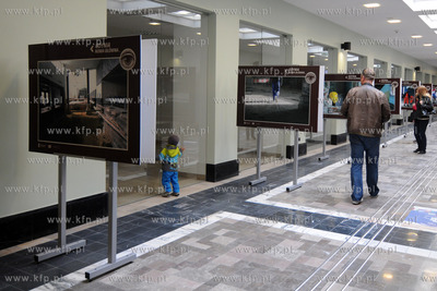 Dworzec kolejowy Gdynia Glowna oddany do uzytku po...