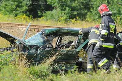 Smiertelny wypadek na przejezdzie kolejowym w Redzie...