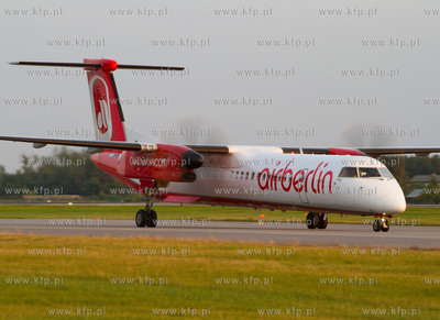 Gdansk, Rebiechowo. Nz. Dash DHC-8-402Q Air Berlin....