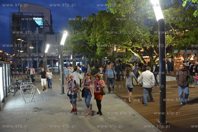 W Śródmieściu Gdyni został otwarty InfoBox, nietypowa...