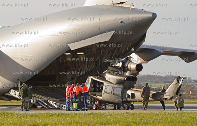 Na gdanskim lotnisku wyladowal Boeing C 17 Globemaster...