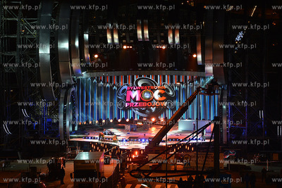 Gdynia - Skwer Kosciuszki. Dzien i noc trwaja prace...