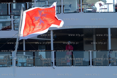 Wycieczkowiec Celebrity Eclipse w Gdyni. 18.06.2014...