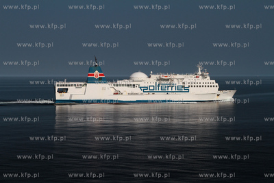 Polferries. Prom Wawel. 10.04.2015 fot. Piotr. B. Starenczak...