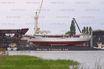 Transport kadluba do portu wewnetrzego w Gdansku szkolnego...