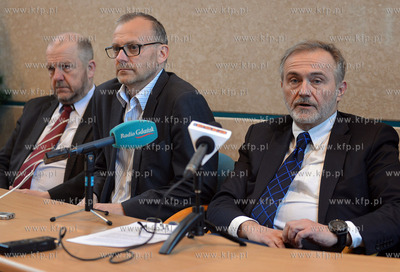 Konferncja prezydenta Wojciecha Szczurka w sprawie...