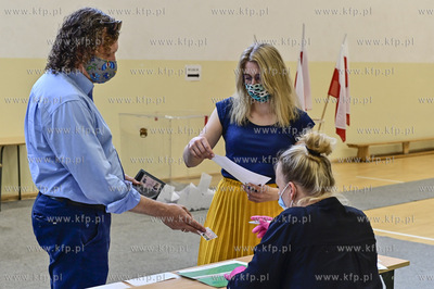 Zespol Szkol Handlowych w Sopocie, ul. Wejherowska....