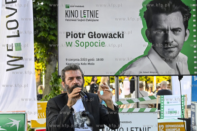 Sopot. Kawiarnia festiwalowa Koło Molo BNP Paribas...