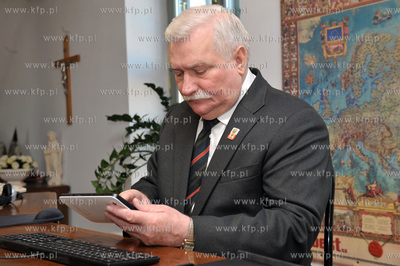 Lech Walesa w swoim biurze w Zielonej Bramie w Gdansku.
27.01.2011
Fot....