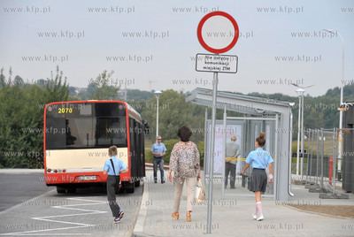 Petla autobusowa na Jasieniu w okolicy przystanku PKM....