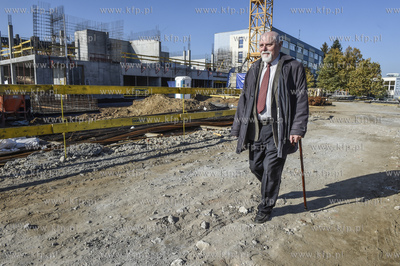 Uroczyste wmurowanie aktu erekcyjnego pod nowy budynek...